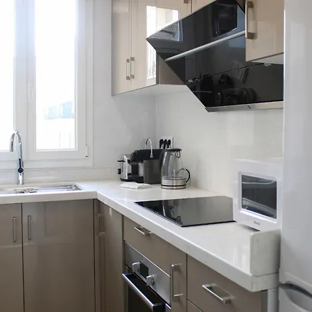 Charming Family T3 In The 10th * Paris