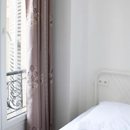 Apartment Charming Family T3 In The 10th *